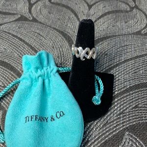 Tiffany & Co. Paloma Picasso's Love & Kisses Ring